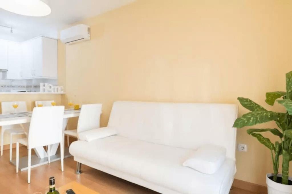 Shiny Lud Family Apartment Málaga Esterno foto